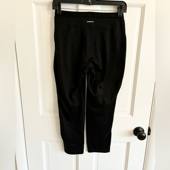 Patagonia black elastic band pull on capilene mid weight legging pants size SM - Picture 2 of 4